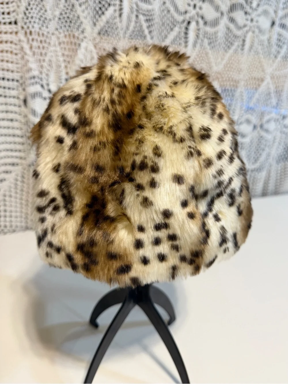Leopard cheetah fur hat cloche skull cap satin lined glamorous city chic retro
